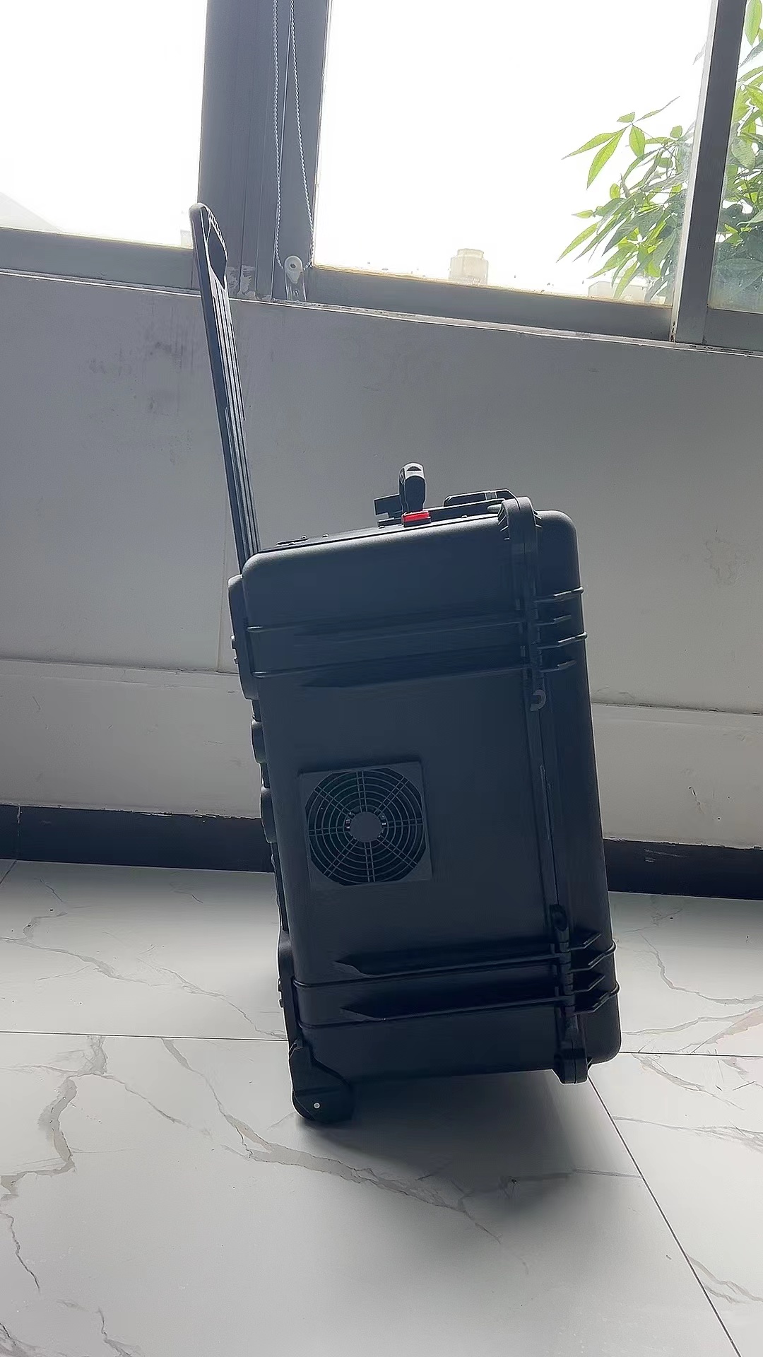 茂县手拉箱型移动通信干扰器